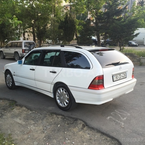 Mercedes C 200 2000, 255,000 km - 0.3 l - Bakı