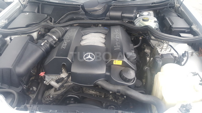 Mercedes E 280 2000, 195,000 km - 2.8 l - Bakı