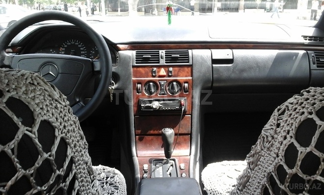 Mercedes E 200 1996, 337,787 km - 2.0 л - Sumqayıt