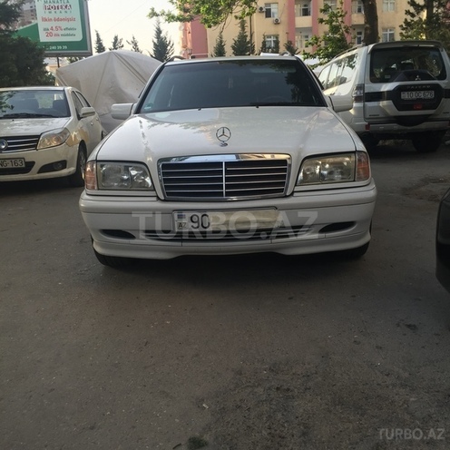 Mercedes C 180 2000, 256,000 km - 0.4 l - Bakı