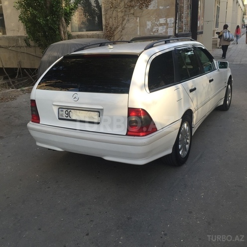 Mercedes C 180 2000, 256,000 km - 0.4 l - Bakı