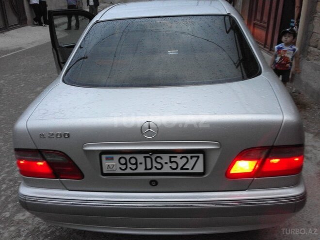 Mercedes E 200 1999, 320,000 km - 2.0 л - Bakı