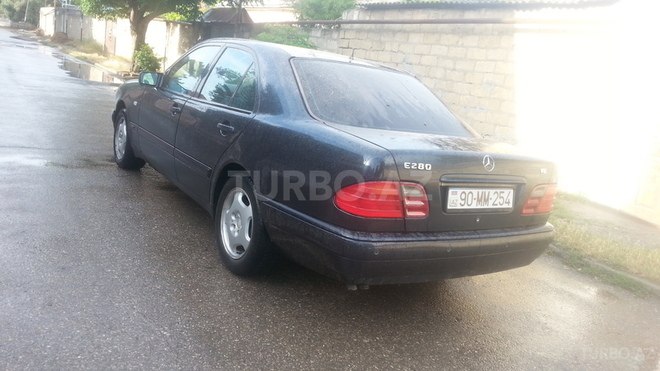 Mercedes E 280 1997, 280,000 km - 2.8 l - Sumqayıt
