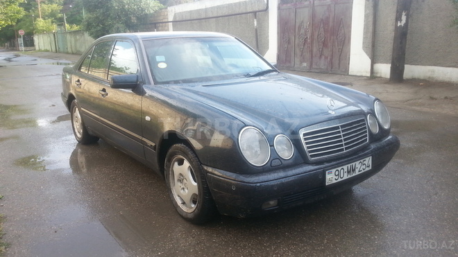 Mercedes E 280 1997, 280,000 km - 2.8 l - Sumqayıt