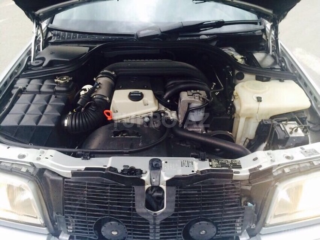 Mercedes C 220 1998, 241,041 km - 2.2 l - Bakı