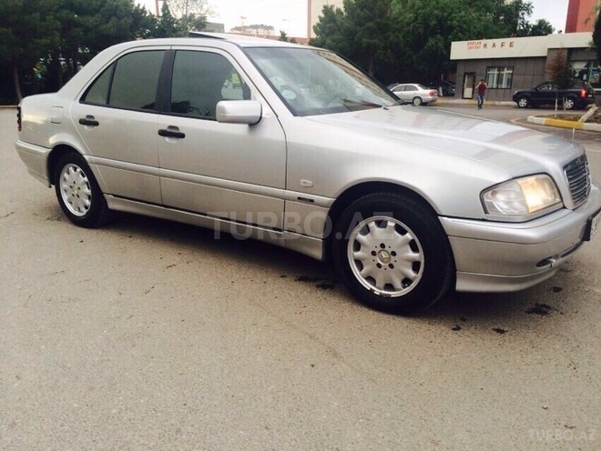 Mercedes C 220 1998, 241,041 km - 2.2 l - Bakı