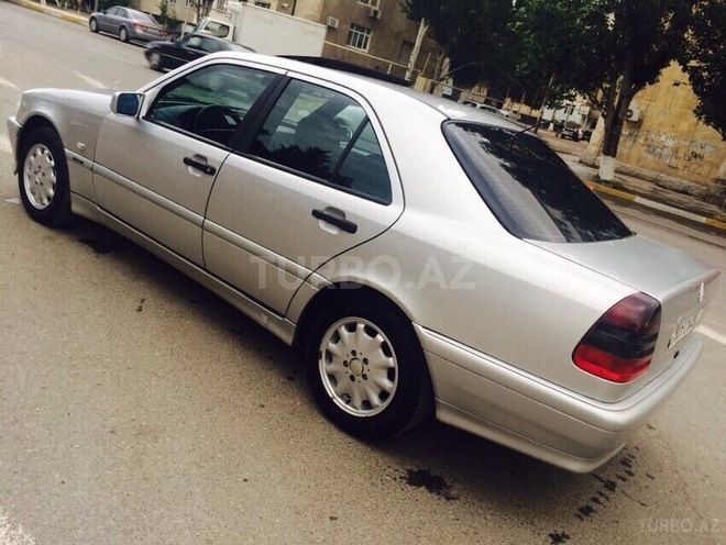 Mercedes C 220 1998, 241,041 km - 2.2 l - Bakı