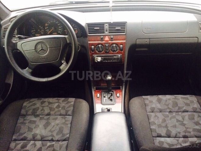 Mercedes C 220 1998, 241,041 km - 2.2 l - Bakı