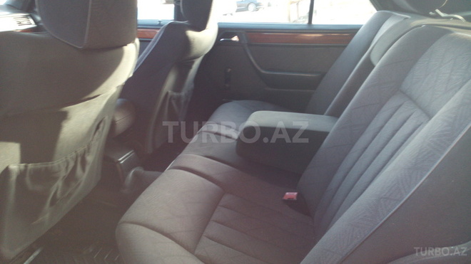 Mercedes E 300 1993, 78,000 km - 3.0 л - Bakı
