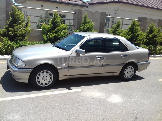 Mercedes C 220 1998, 380,000 km - 2.2 l - Bakı
