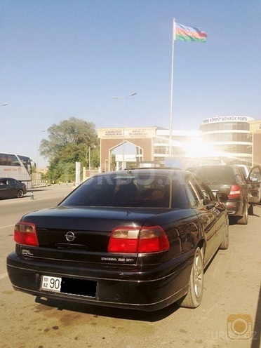 Opel Omega 2003, 270,000 km - 2.5 l - Bakı