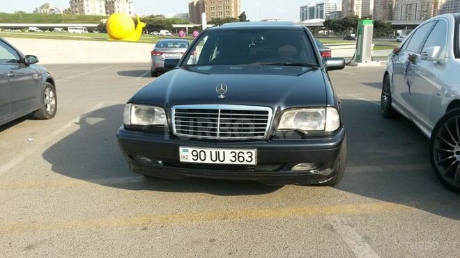 Mercedes C 240 1998, 258,000 km - 2.4 l - Bakı