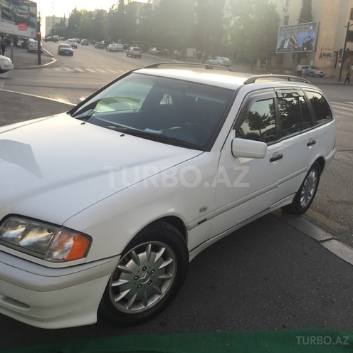 Mercedes E 220 2000, 250,000 km - 2.2 l - Bakı