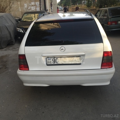 Mercedes E 220 2000, 250,000 km - 2.2 l - Bakı