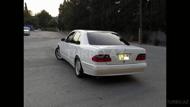 Mercedes E 280 1998, 220,000 km - 2.8 л - Bakı