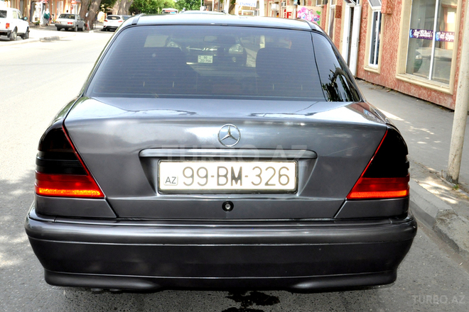 Mercedes C 200 1999, 280,000 km - 2.0 l - Bakı