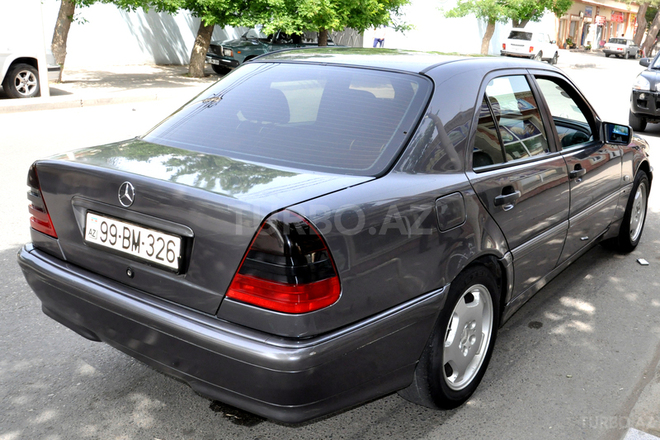 Mercedes C 200 1999, 280,000 km - 2.0 l - Bakı
