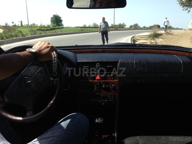 Mercedes C 220 1997, 240,000 km - 2.2 л - Bakı
