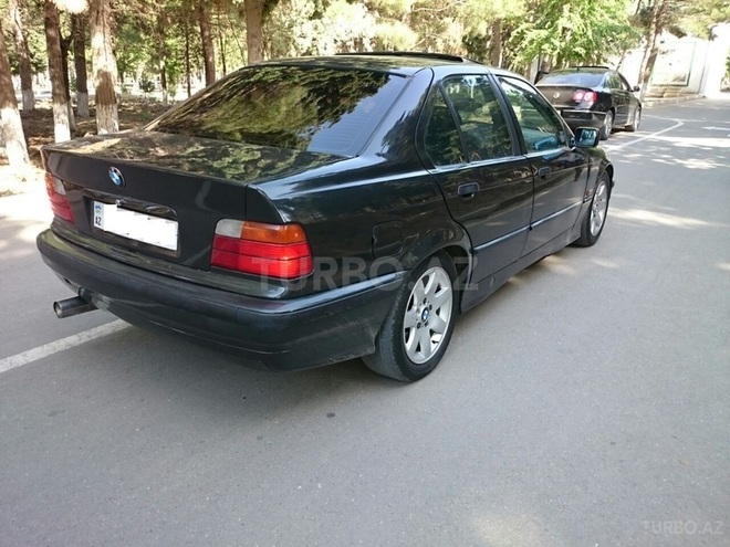 BMW 320 1996, 285,000 km - 2.0 l - Sumqayıt