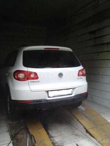 Volkswagen Tiguan 2010, 43,000 km - 2.0 l - Bakı