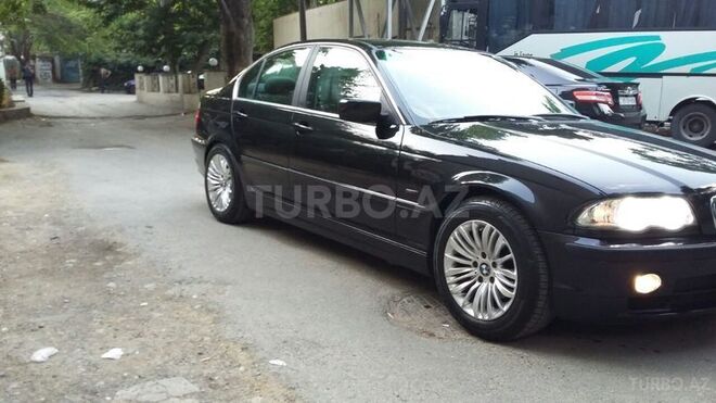 BMW 320 2000, 207,000 km - 2.2 л - Bakı