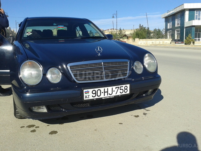 Mercedes E 200 2000, 251,000 km - 2.0 л - Bakı