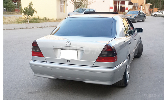 Mercedes C 230 1999, 200,000 km - 2.3 l - Sumqayıt