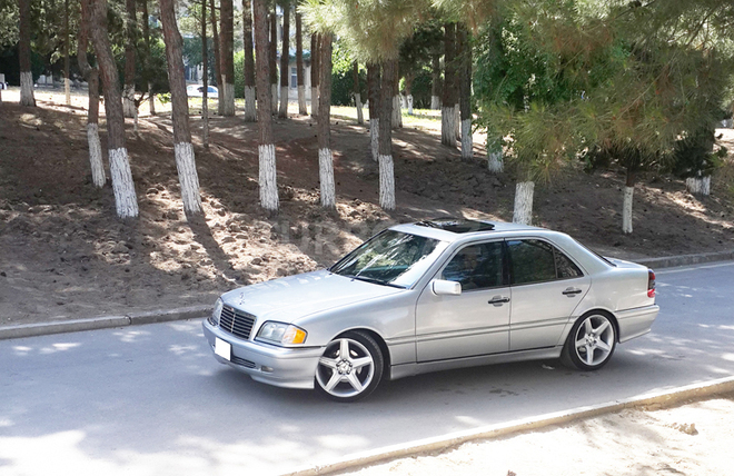 Mercedes C 230 1999, 200,000 km - 2.3 l - Sumqayıt