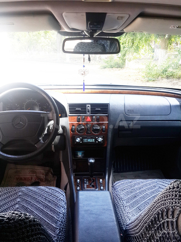 Mercedes C 230 1999, 200,000 km - 2.3 l - Sumqayıt