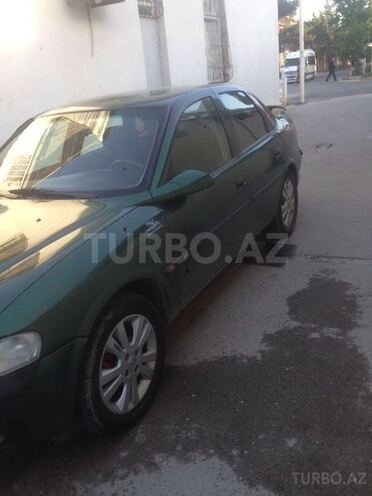 Opel Vectra 1996, 156,000 km - 1.8 l - Bakı
