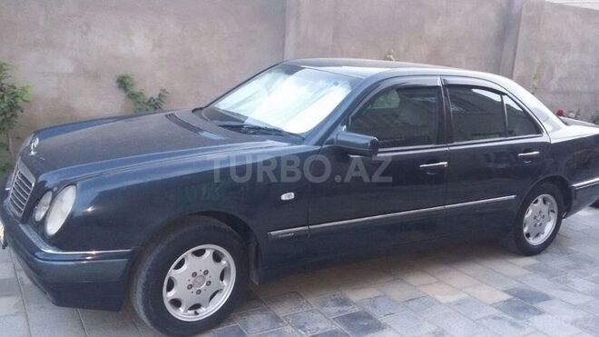 Mercedes E 240 1997, 295,000 km - 2.4 l - Bakı