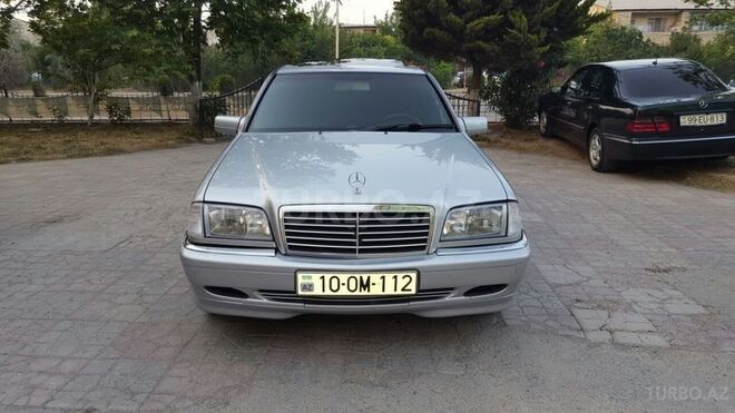Mercedes C 220 1997, 250,000 km - 2.2 l - Sumqayıt