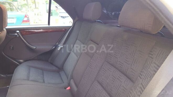 Mercedes C 220 1997, 250,000 km - 2.2 l - Sumqayıt