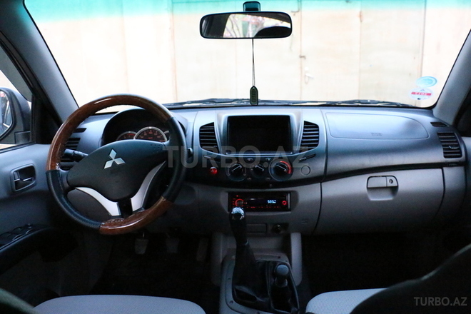Mitsubishi L200 2012, 89,557 km - 2.5 l - Bakı
