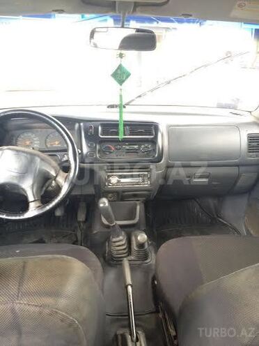 Mitsubishi L200 2006, 380,000 km - 2.5 л - Bakı