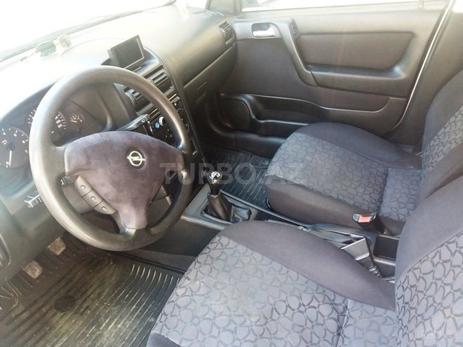 Opel Astra 1999, 232,000 km - 1.6 l - Şəki