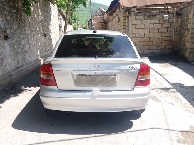 Opel Astra 1999, 232,000 km - 1.6 l - Şəki