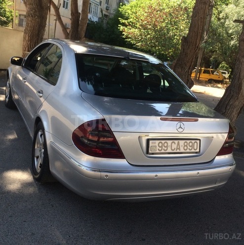 Mercedes E 220 2002, 220,000 km - 2.2 l - Bakı