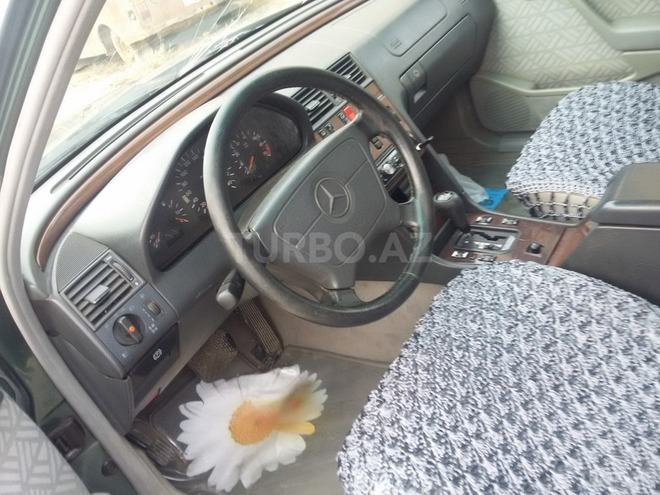 Mercedes C 220 1994, 345,000 km - 2.2 l - Bakı