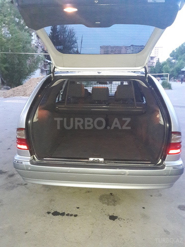 Mercedes E 240 2000, 200,000 km - 2.4 l - Bakı