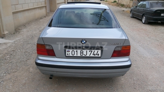 BMW 318 1996, 250,000 km - 1.8 l - Bakı