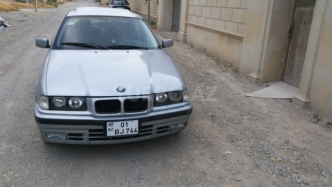 BMW 318 1996, 250,000 km - 1.8 l - Bakı