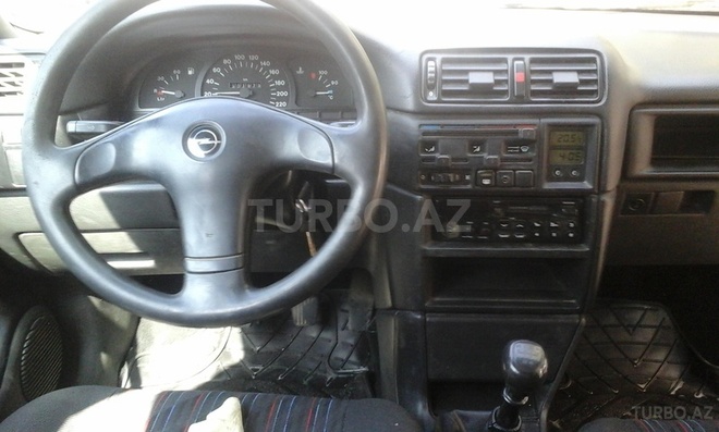 Opel Astra 1994, 228,385 km - 1.7 l - Bakı