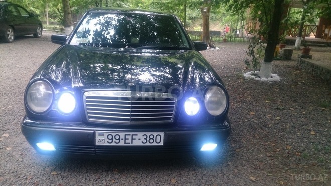 Mercedes E 220 1999, 365,000 km - 2.2 l - Lənkəran