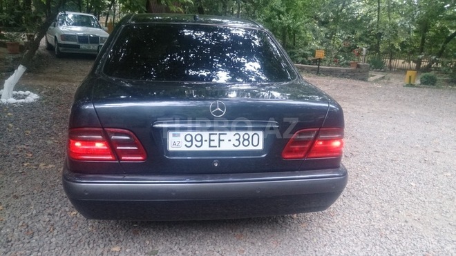 Mercedes E 220 1999, 365,000 km - 2.2 l - Lənkəran