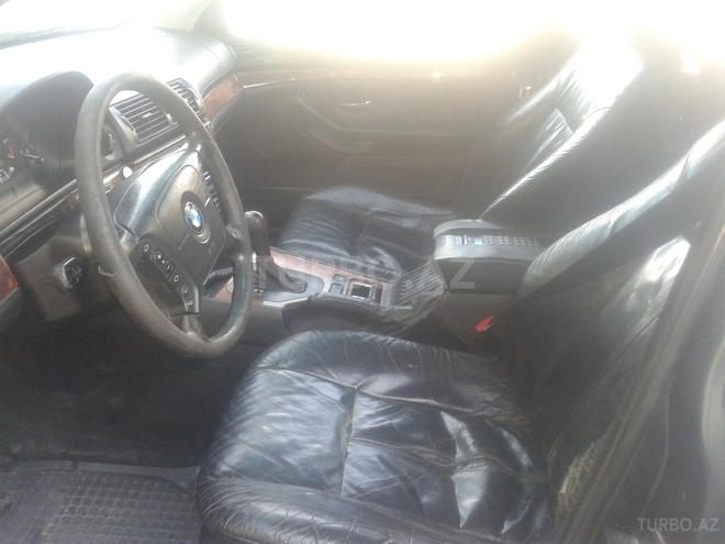 BMW 523 1996, 320,000 km - 2.5 л - Bakı