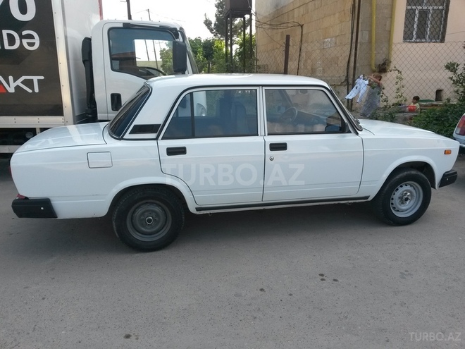 LADA (VAZ) 2107 2009, 110,000 km - 1.7 л - Bakı