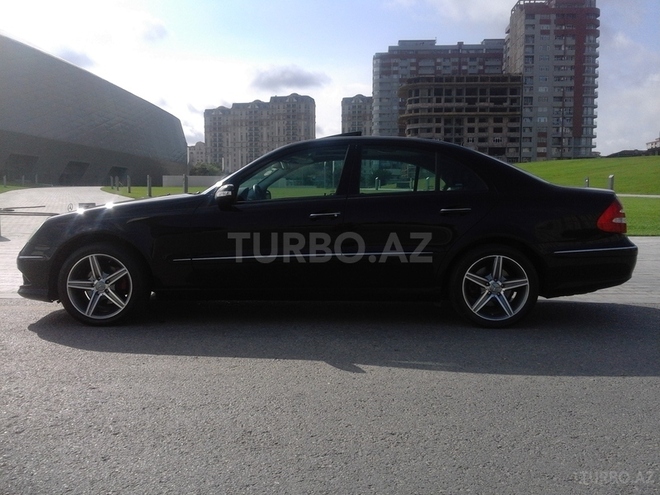 Mercedes E 320 2003, 264,000 km - 3.2 л - Bakı