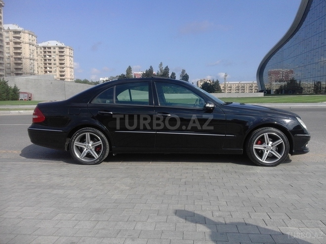 Mercedes E 320 2003, 264,000 km - 3.2 л - Bakı