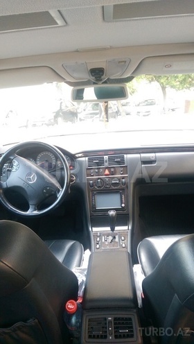 Mercedes E 280 2000, 199,000 km - 2.8 l - Bakı
